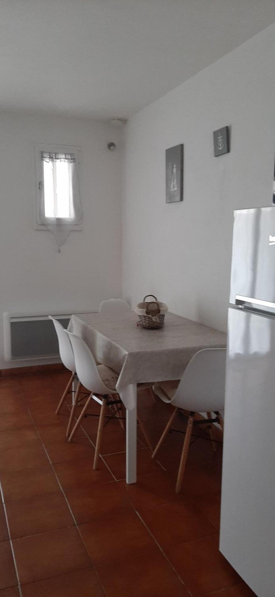 Appartement Calme A Deux Pas De La Mer Saintes-Maries-de-La-Mer Exterior foto